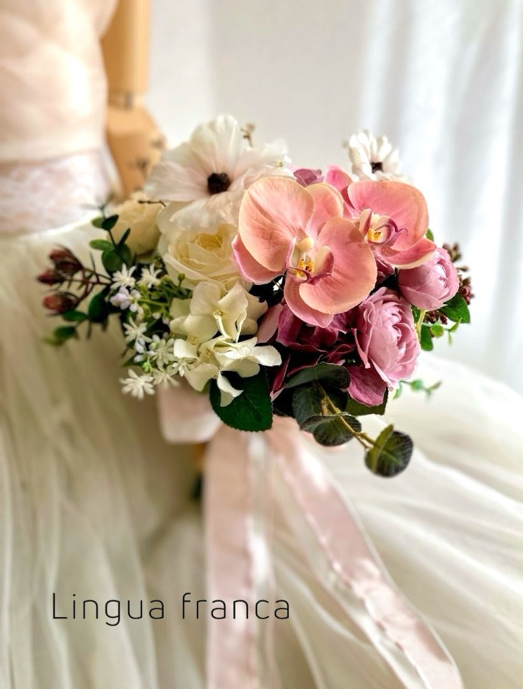 胡蝶蘭のクラッチブーケ、結婚式、前撮り、フォトW、二次会、インテリア、アーティフィシャルフラワー