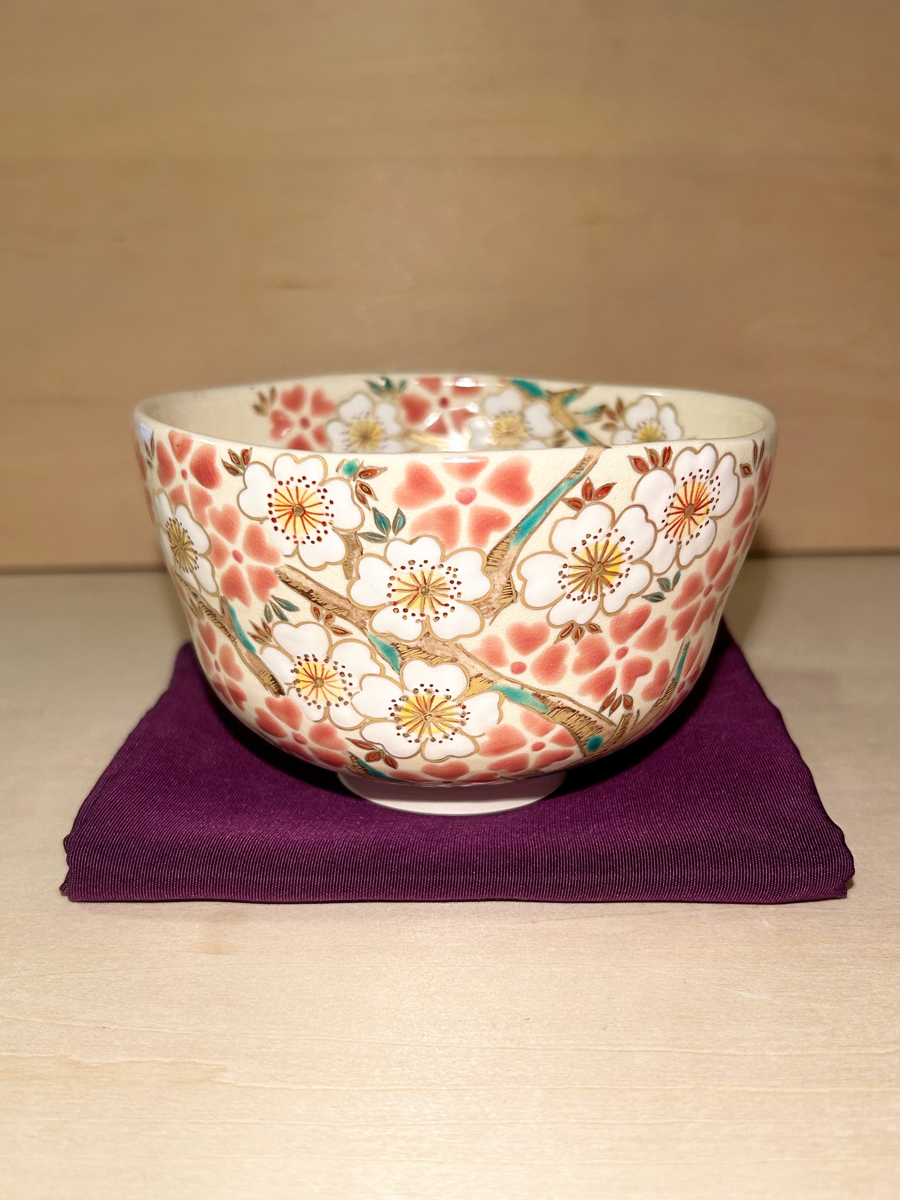 京焼　白釉　桜の図　抹茶茶碗