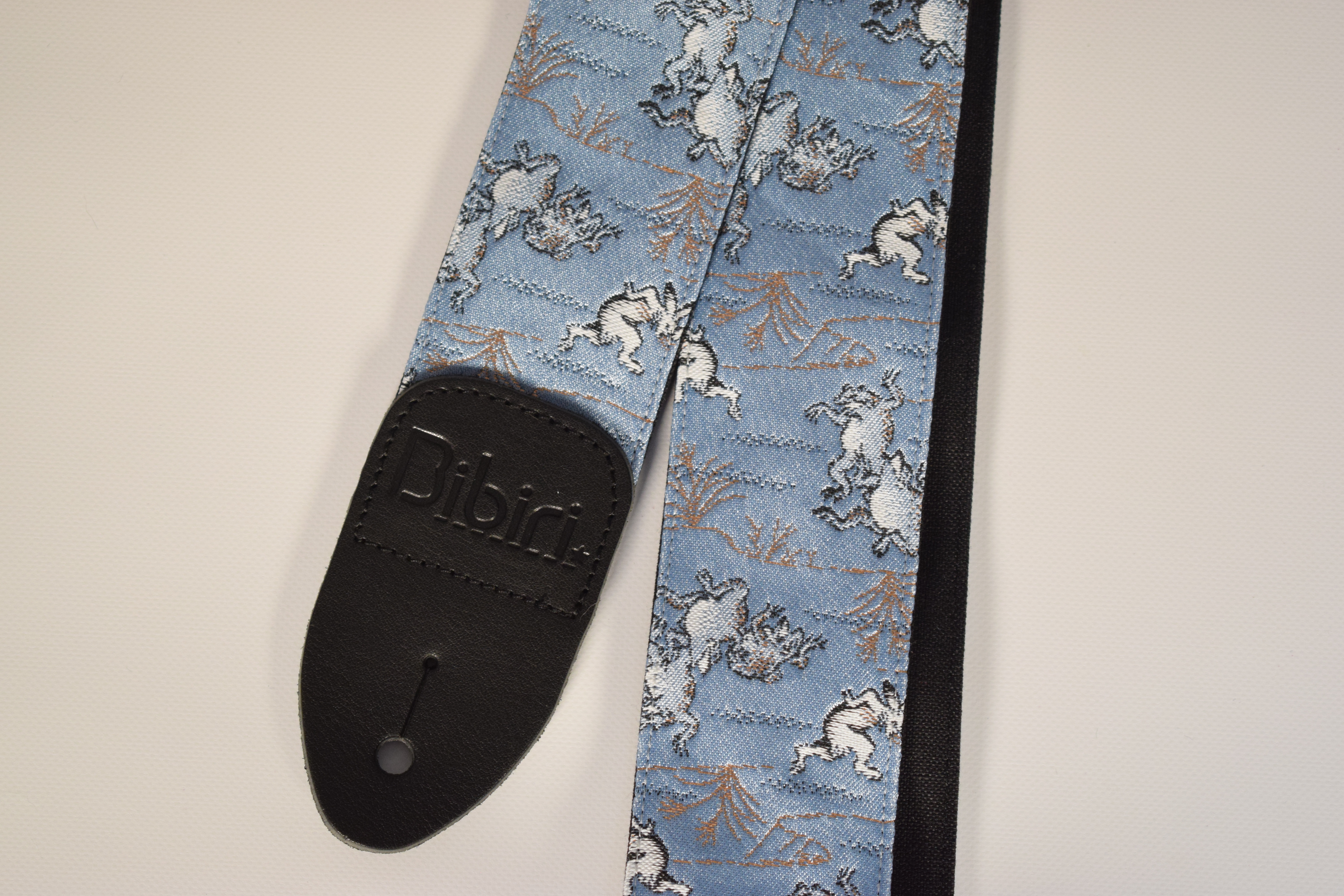 鳥獣戯画　帆布ギターストラップ（サックス）京都金襴