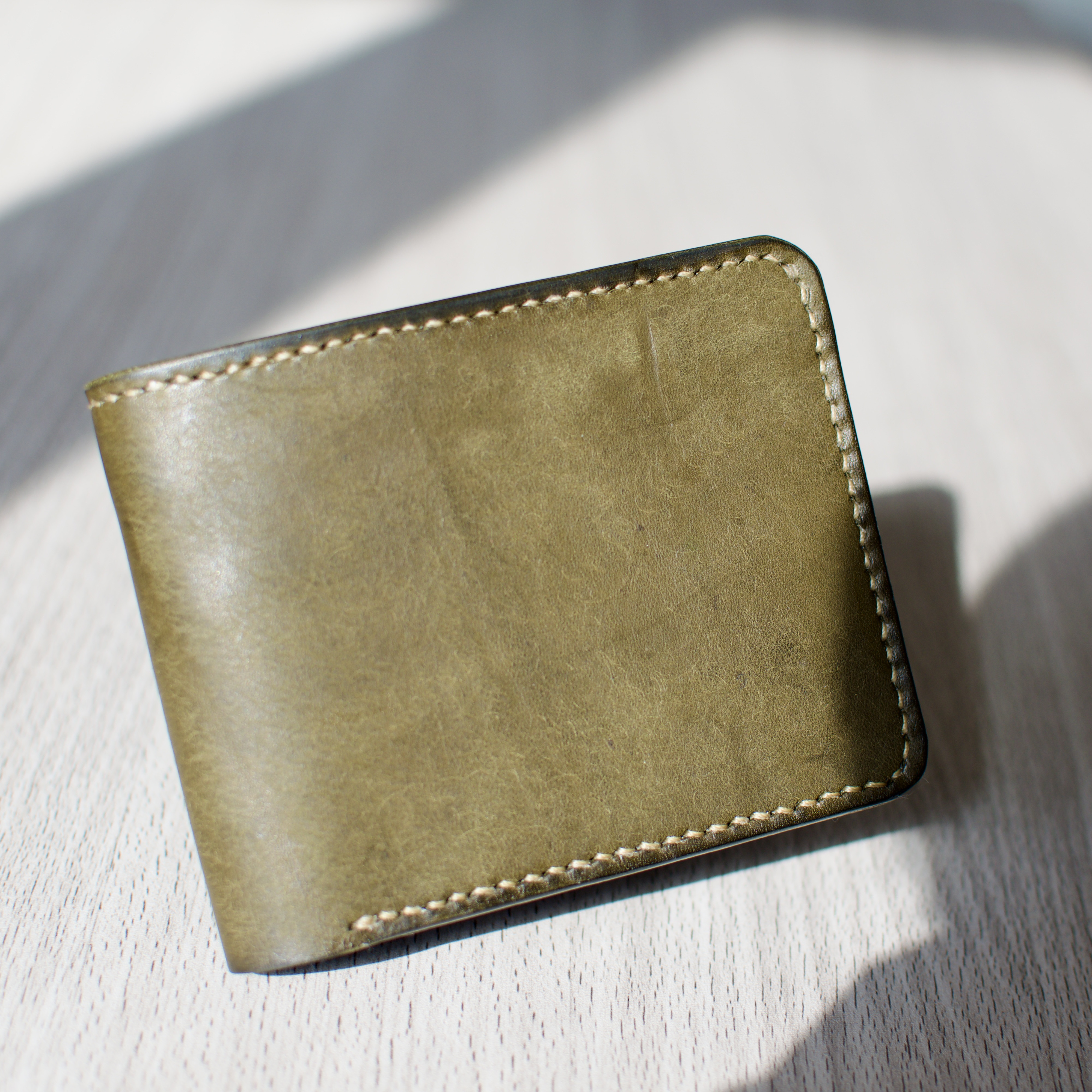 イタリアンレザー　二つ折り財布