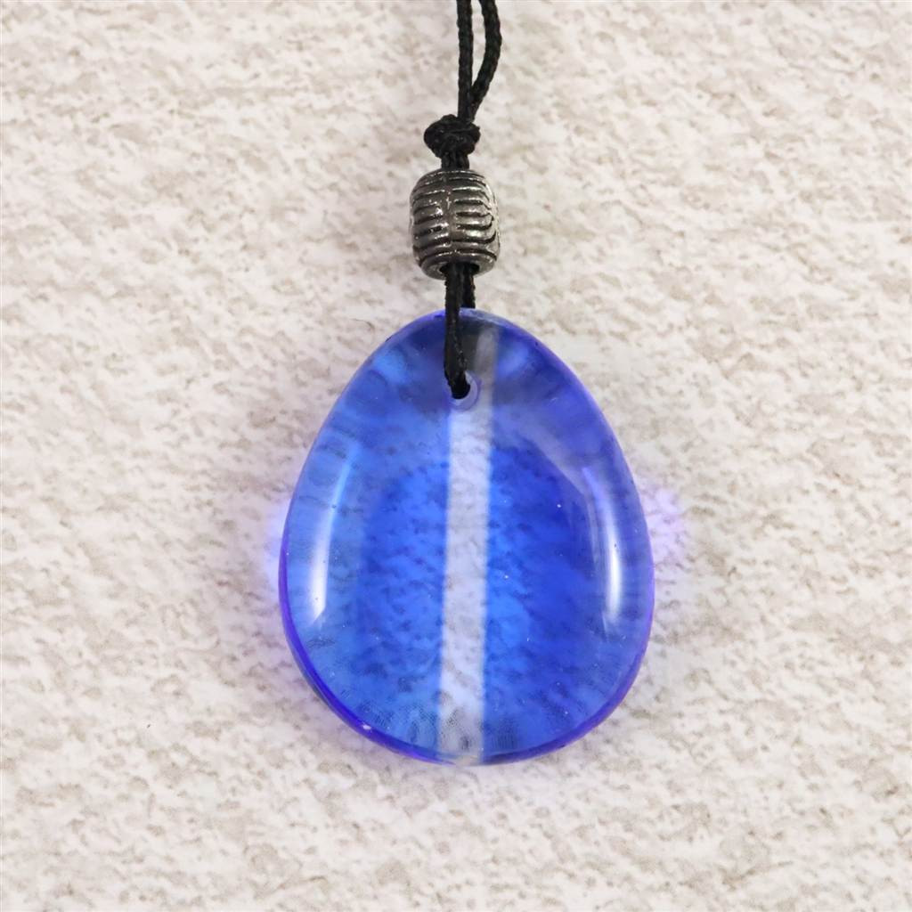 H&E社 シベリアンブルークォーツ　タンブル コード ペンダント 9.4g #25107