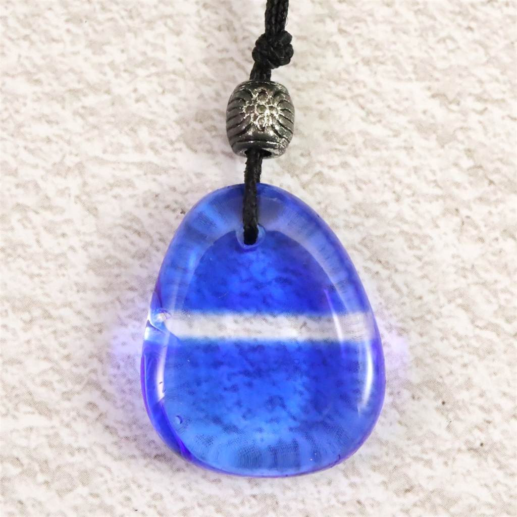 H&E社 シベリアンブルークォーツ　タンブル コード ペンダント 7.3g #96685