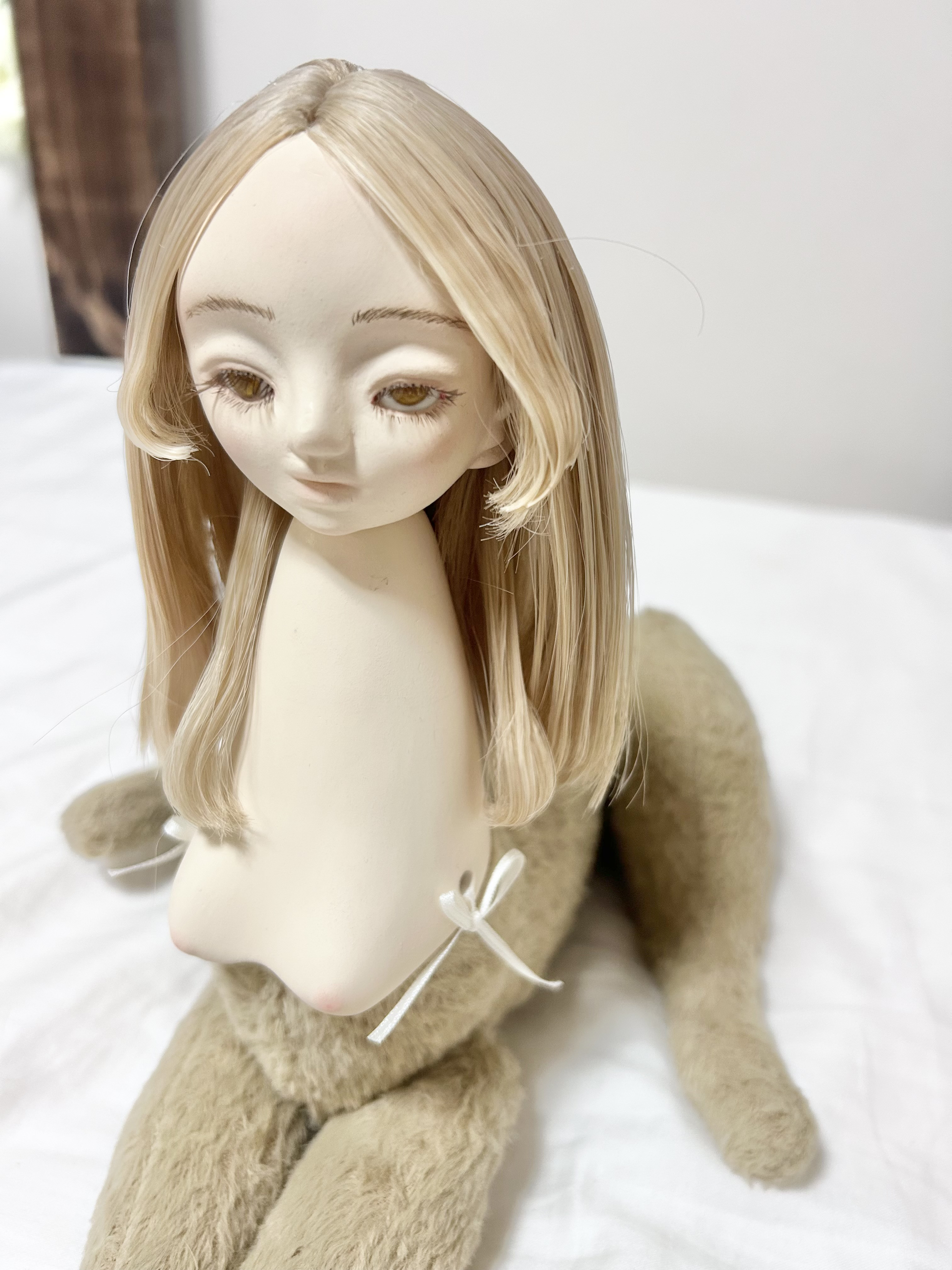 球体関節人形「アンバー」