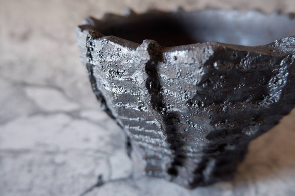 5号窯変黒鉢410　塊根植物　多肉植物　アガベ　盆栽　植木鉢　作家鉢　鉢台　沖縄 2枚目の画像