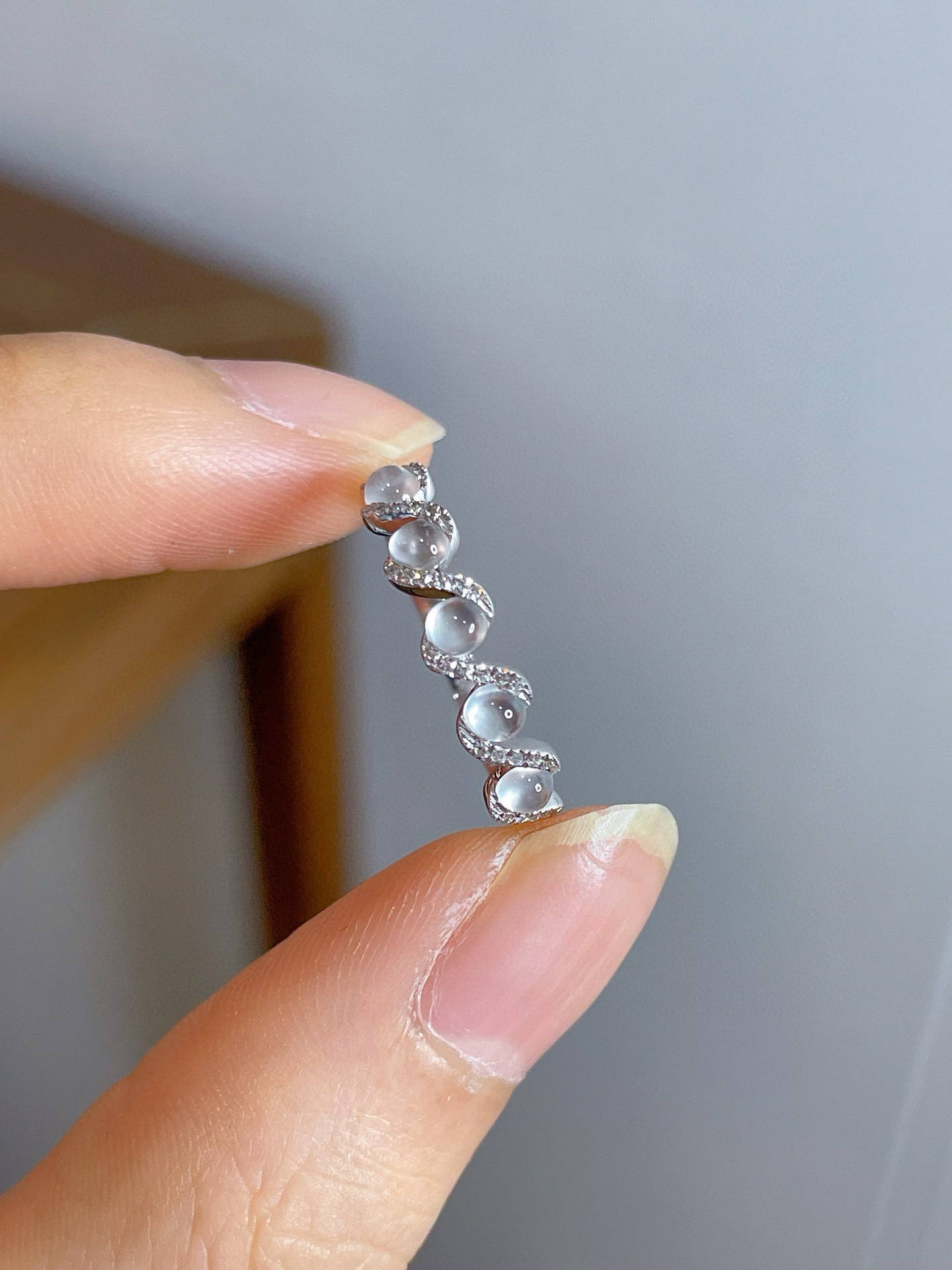 「翡翠」K18 天然高氷種ヒスイ　天然ダイヤモンド　上品　忍耐　5月誕生石 本翡翠　A貨　リング 26/2/4