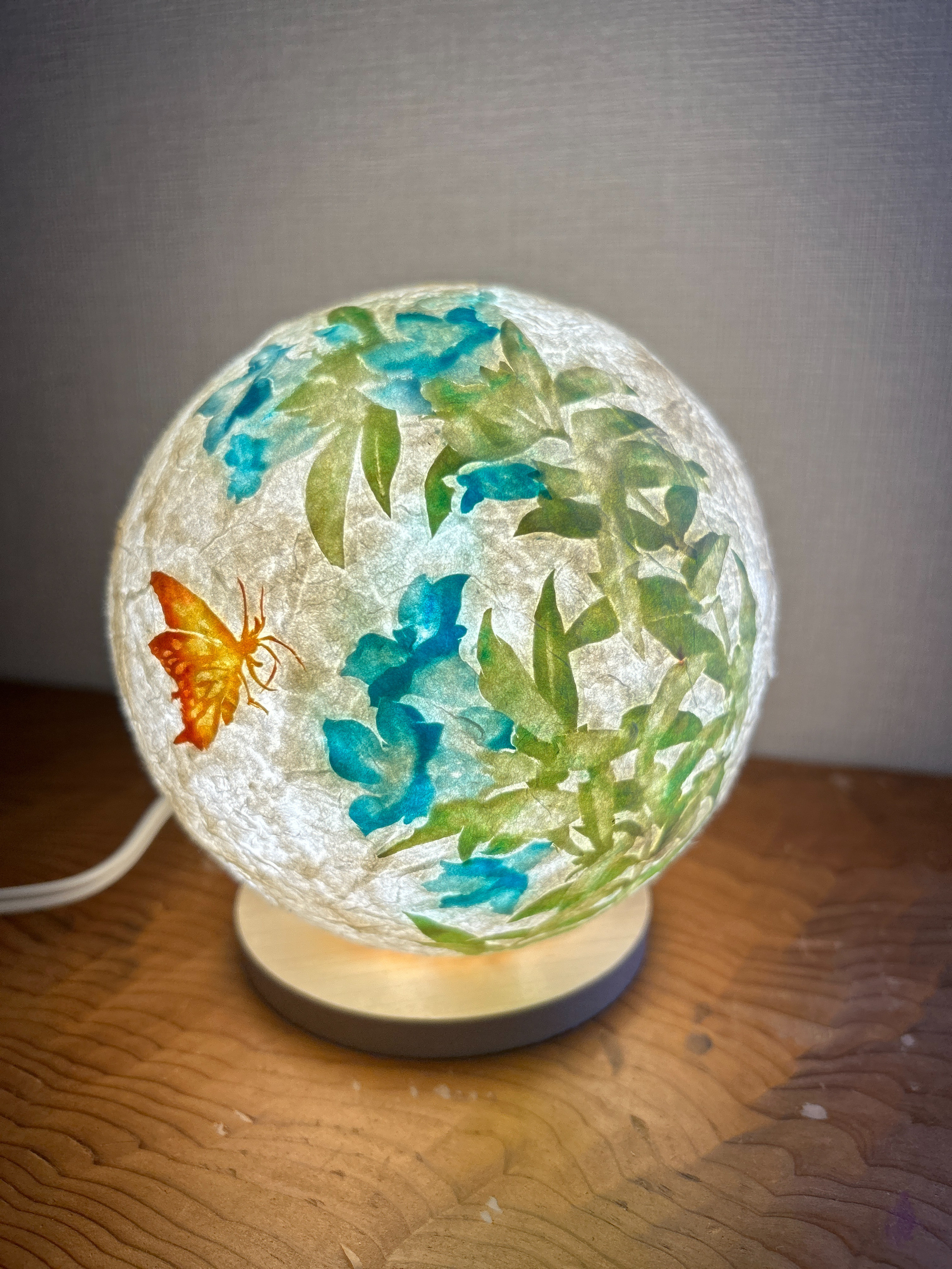 りんどうと蝶〜手づくり和紙ランプ〜