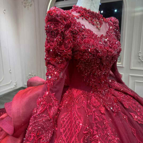 華やかなトレーン 赤レッド 背中空き 韓国スタイル 高級感 チュール