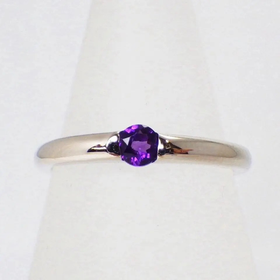 高品質アメジストの一粒リング― 大人の手元に、静かな華やぎを ―
