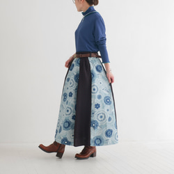 Creema獨家款 * 獨一無二 * 花卉圖案轉換為主要特色 * 刺繡十字繡 * 長裙 * 黑色 第4張的照片