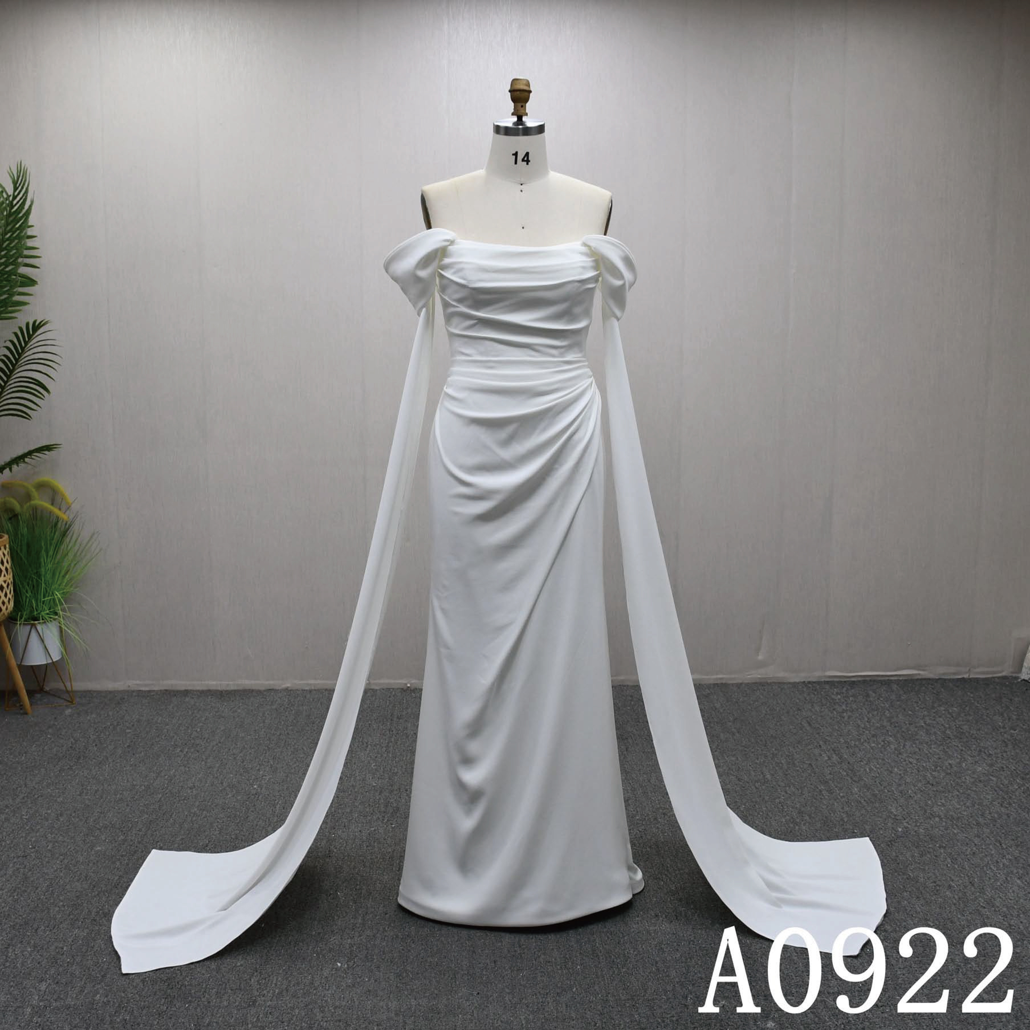 アシメドレス　フリルギャザー　タイトなスカート　マーメイドドレス　サイズオーダー可能　ロング袖　お色直し　パーティー披露