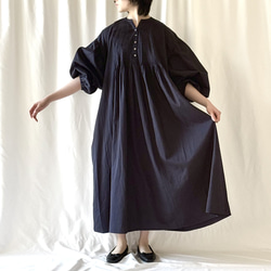 アンティークポストカード お人形を抱く愛らしい少女 H.Manuel P010