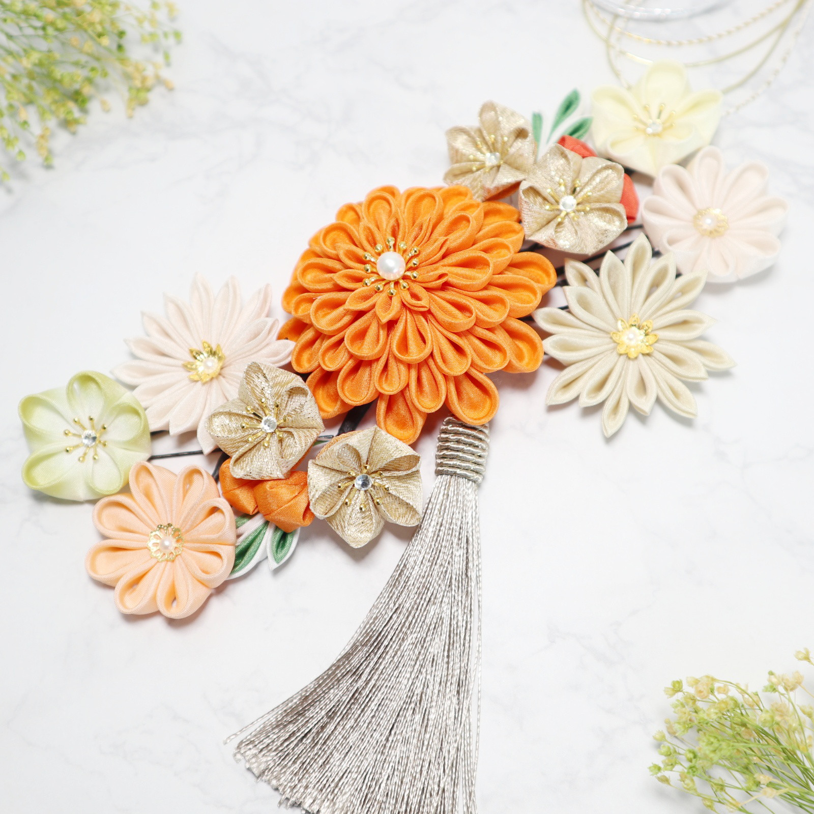 つまみ細工髪飾り　絹ダリアと小花のセット　オレンジ　アイボリー　成人式　七五三　卒業式