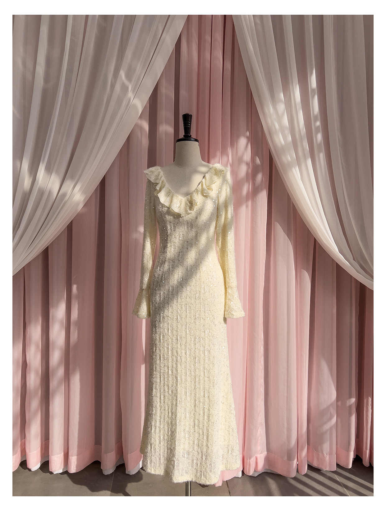 秋冬限定 カラードレス パーティードレス スパンコール ベージュ 長袖 スリム パーティー 前撮り お呼ばれ 68465