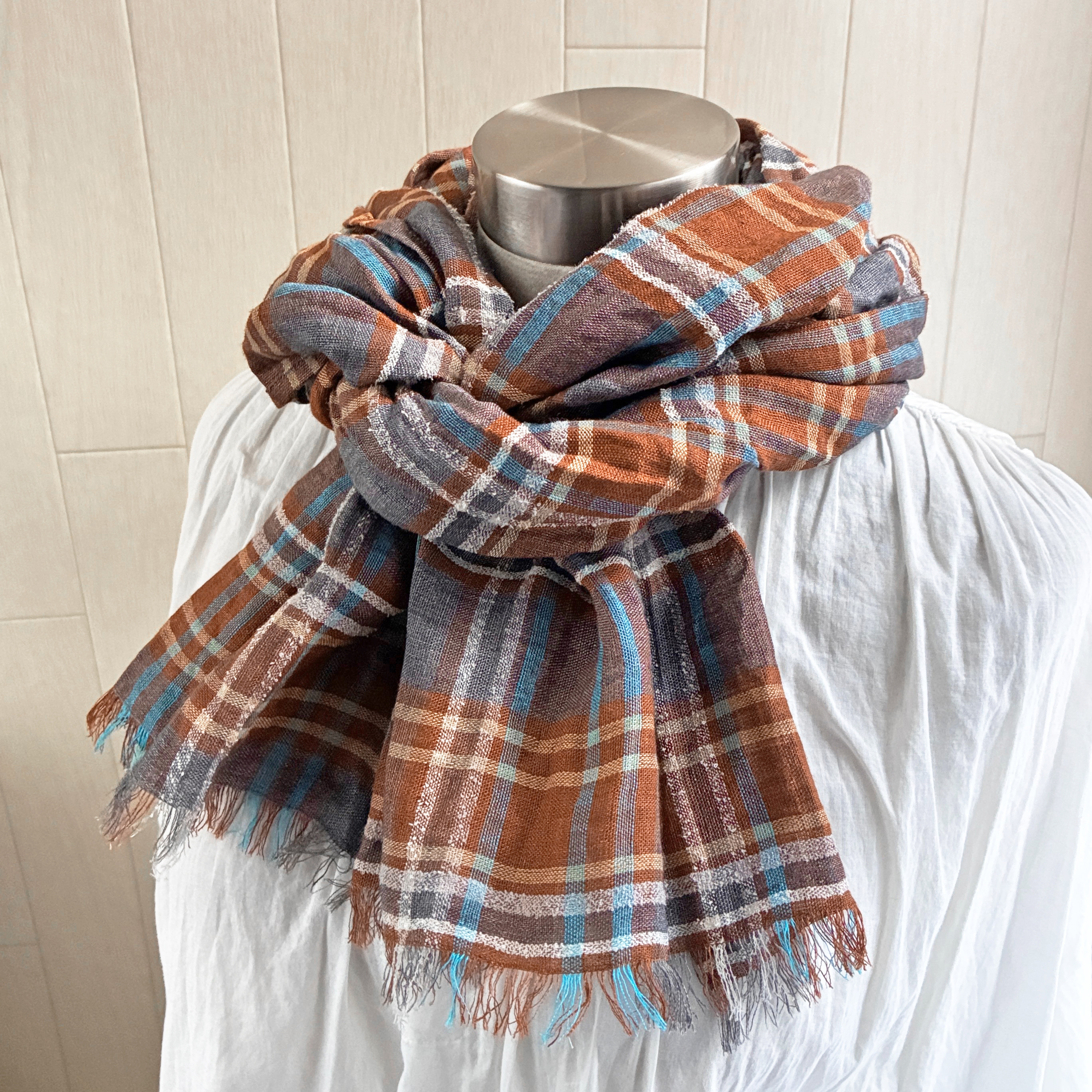 155 イタリアンリネンのストール　チェック　キャラメルブラウン×グレー系