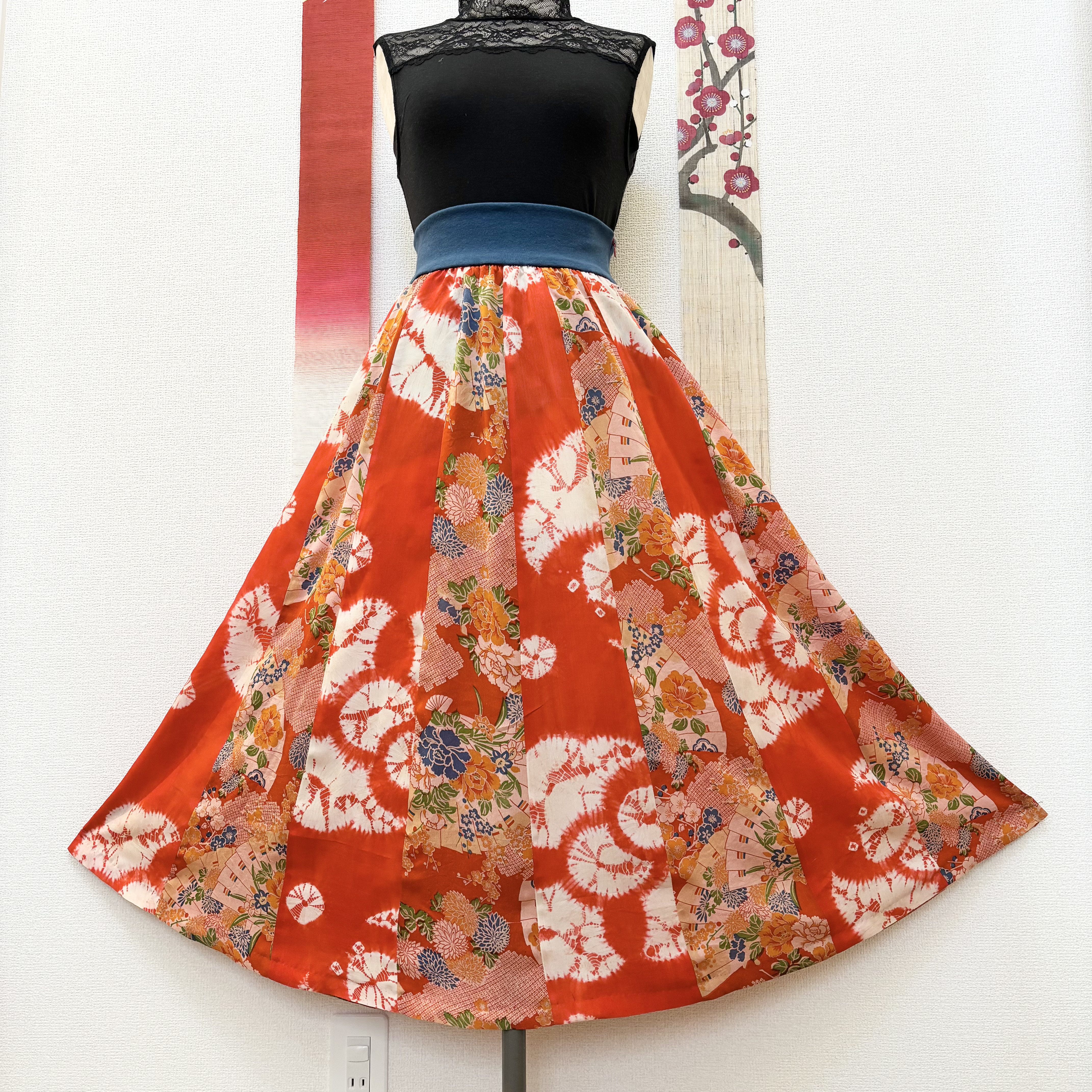 古き布を今の私へ＊着物リメイクの軽やかスカート　陽炎