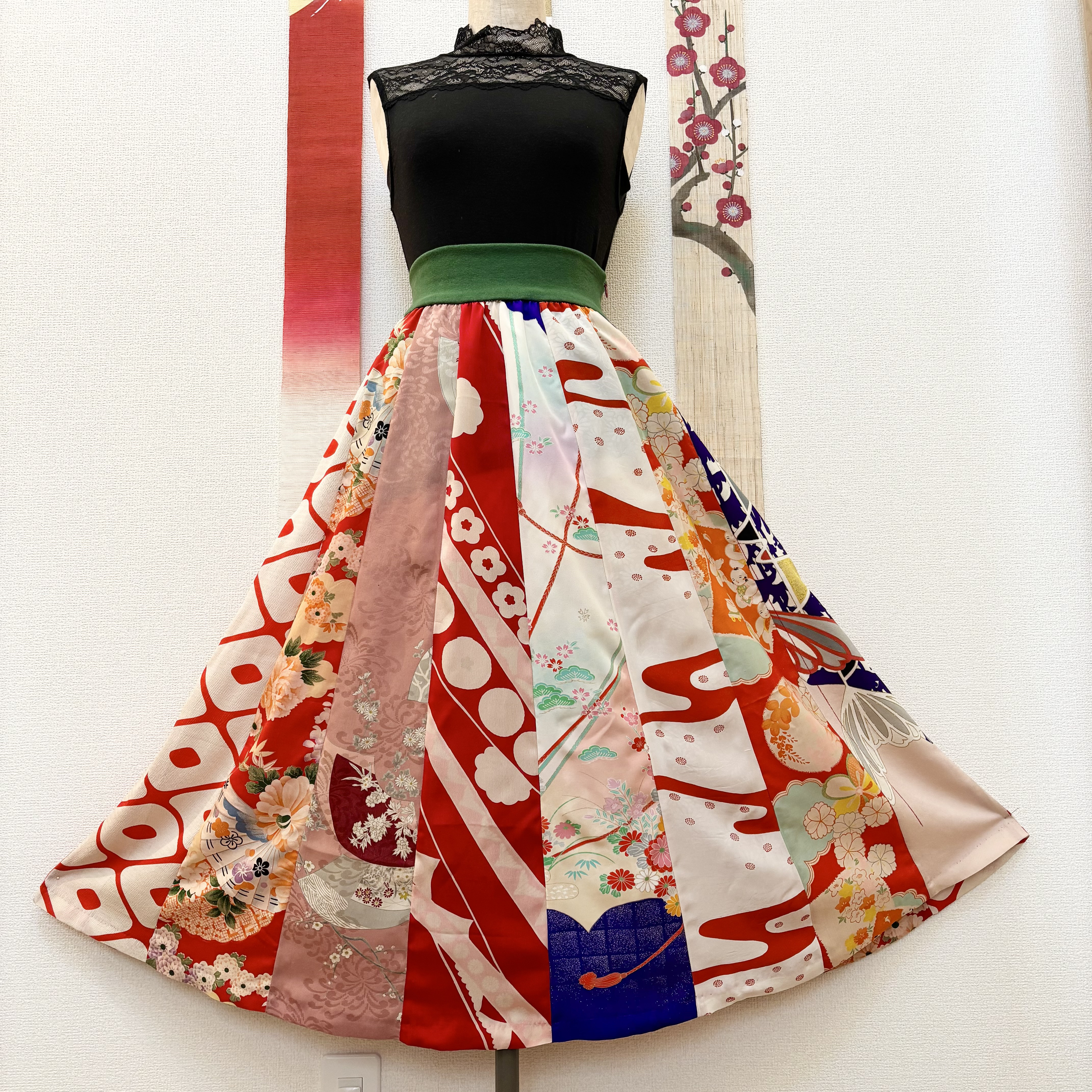 古き布を今の私へ＊着物リメイクの軽やかスカート　沫雪