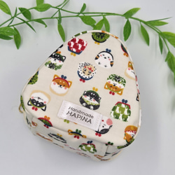 おにぎりポーチ 保温保冷 柴犬 おむすび 白 しば犬 ランチポーチ 三角