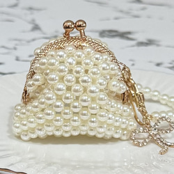 パール　ビーズ　がま口　小物入れ　小銭入れ　コインケース　ピルケース 1枚目の画像