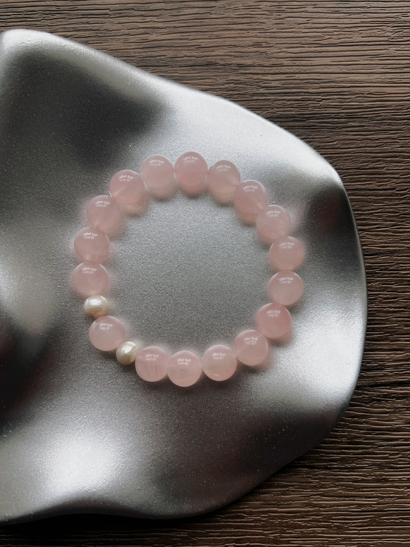 桜色　ローズクォーツ ブレスレット｜高品質10mm天然石×淡水パールクリスタルブレスレット｜北欧ミニマル 4枚目の画像