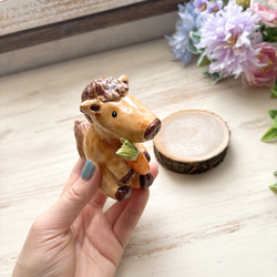 干支 午年 おすわりお馬さん 人参 陶人形 金彩/ ウマ うま にんじん ニンジン 7枚目の画像