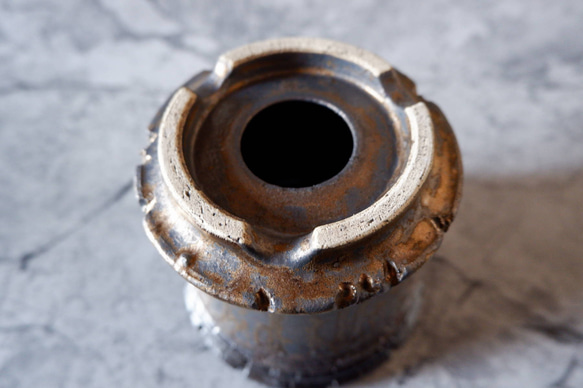 4.5号燻し金彩掛分け裂紋鉢419　塊根植物　多肉植物　アガベ　盆栽　植木鉢　作家鉢　鉢台　沖縄 6枚目の画像