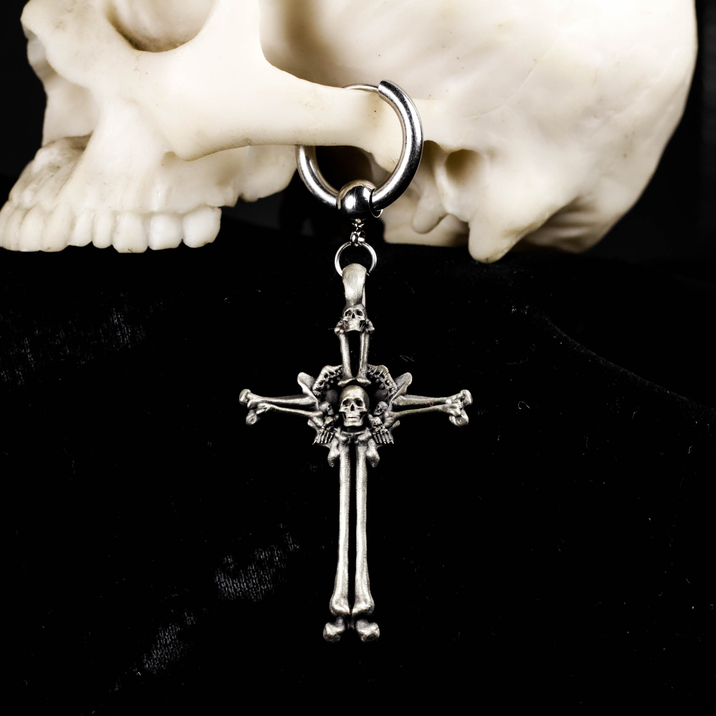 スカルクロスイヤリング - 925シルバー ボーンストラクチャーダングルデザイン