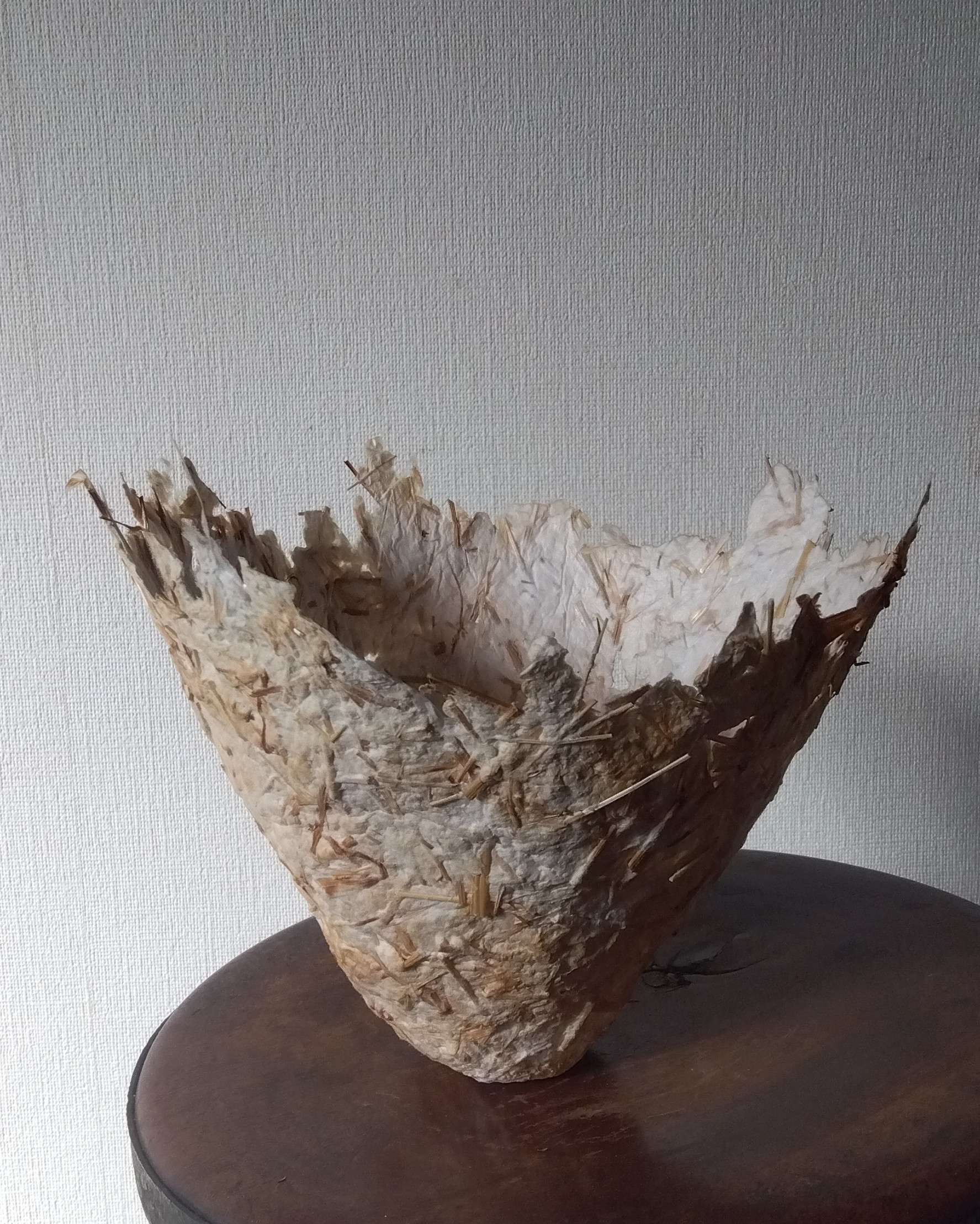 ペーパーマシェボウル・カラスムギと再生パルプ