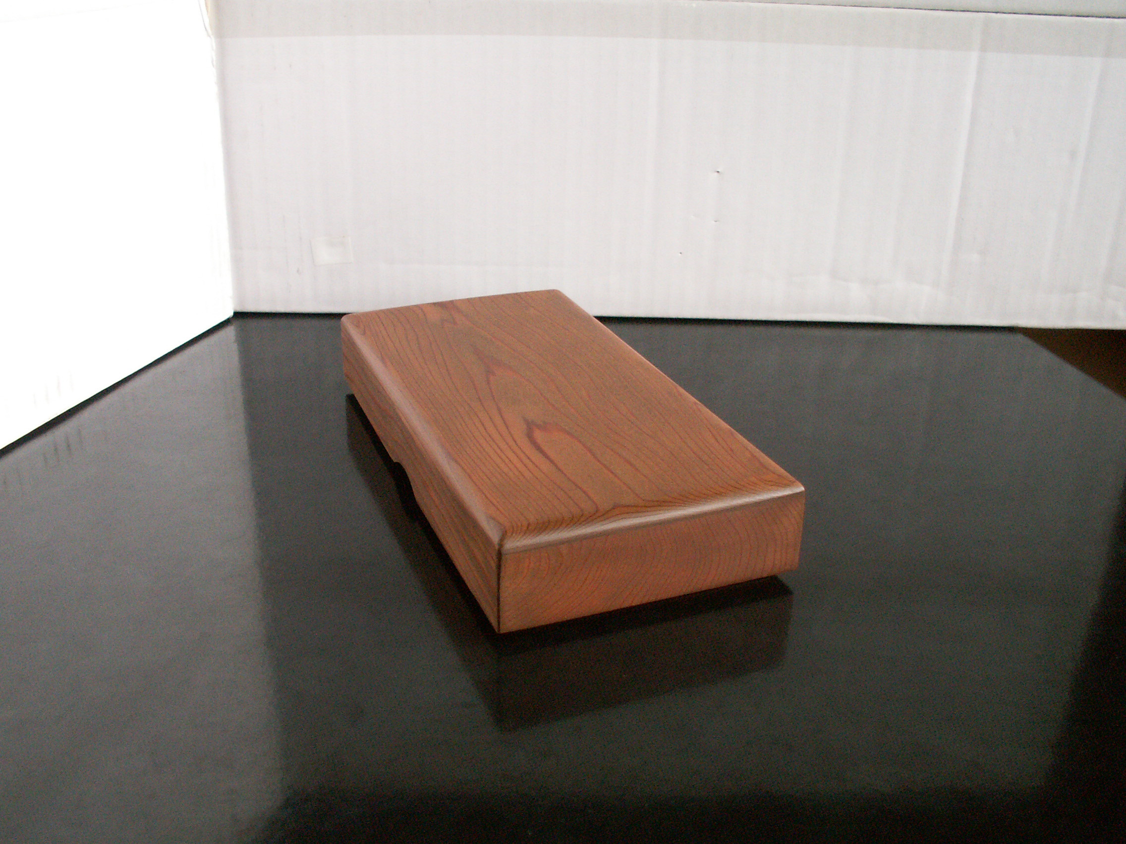 【ワケありな逸品】●Newカラー　アンティーク風大きな筆箱　屋久杉無垢　ペンケース　宝くじ箱　小物入れ　木製　K491