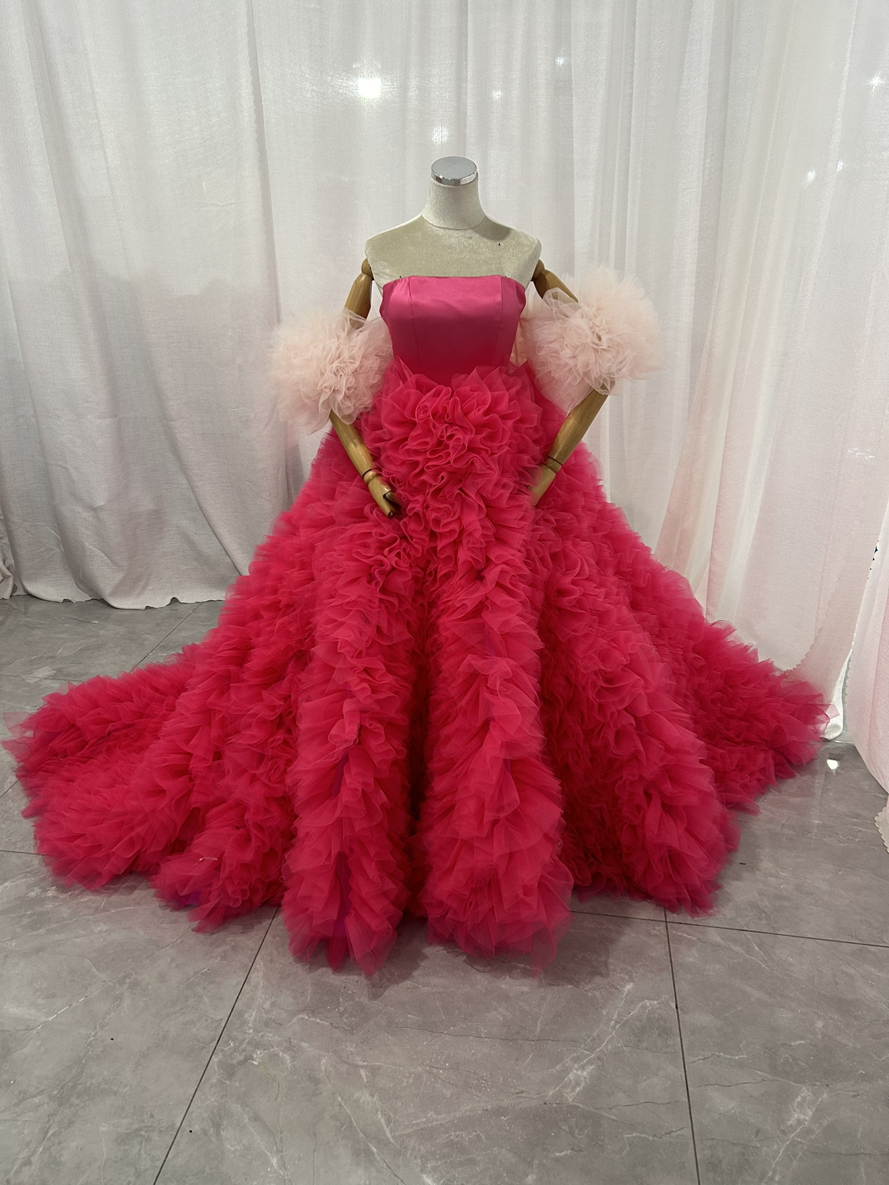 もこもこ ビビッドピンク  カラードレス チュールドレス フリルオフショルダー ふわふわ+ライトピンク ポンチ