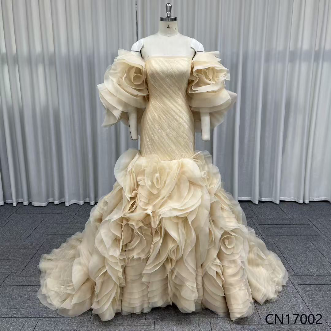 お買い得　カラー変更可能　取り外し可能パフスリーブ　タイトスカート　大人気カラードレス　フリル　トレーン　前撮りお呼ばれ