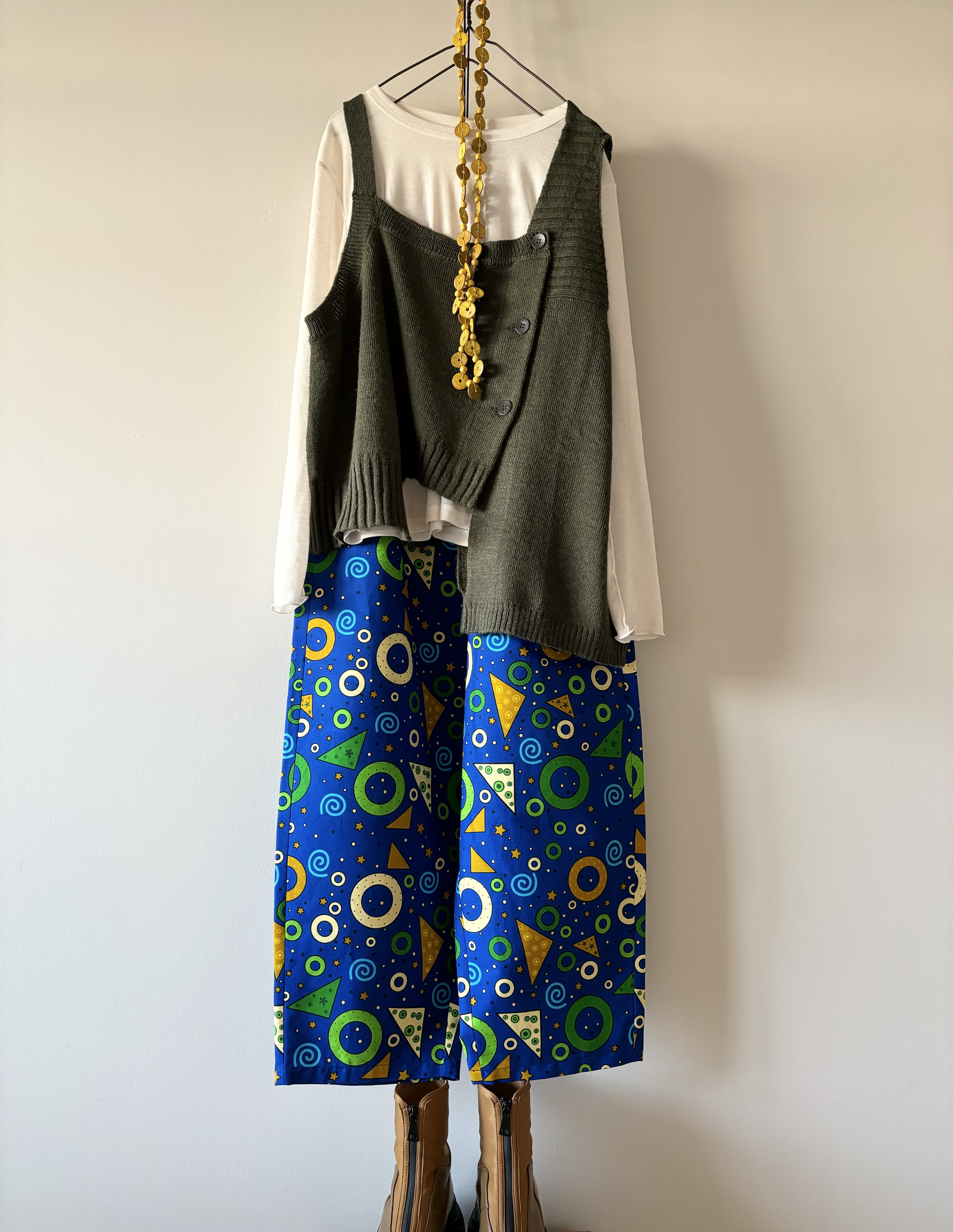 6☆アフリカンプリント☆ペグパンツ☆総丈88cm