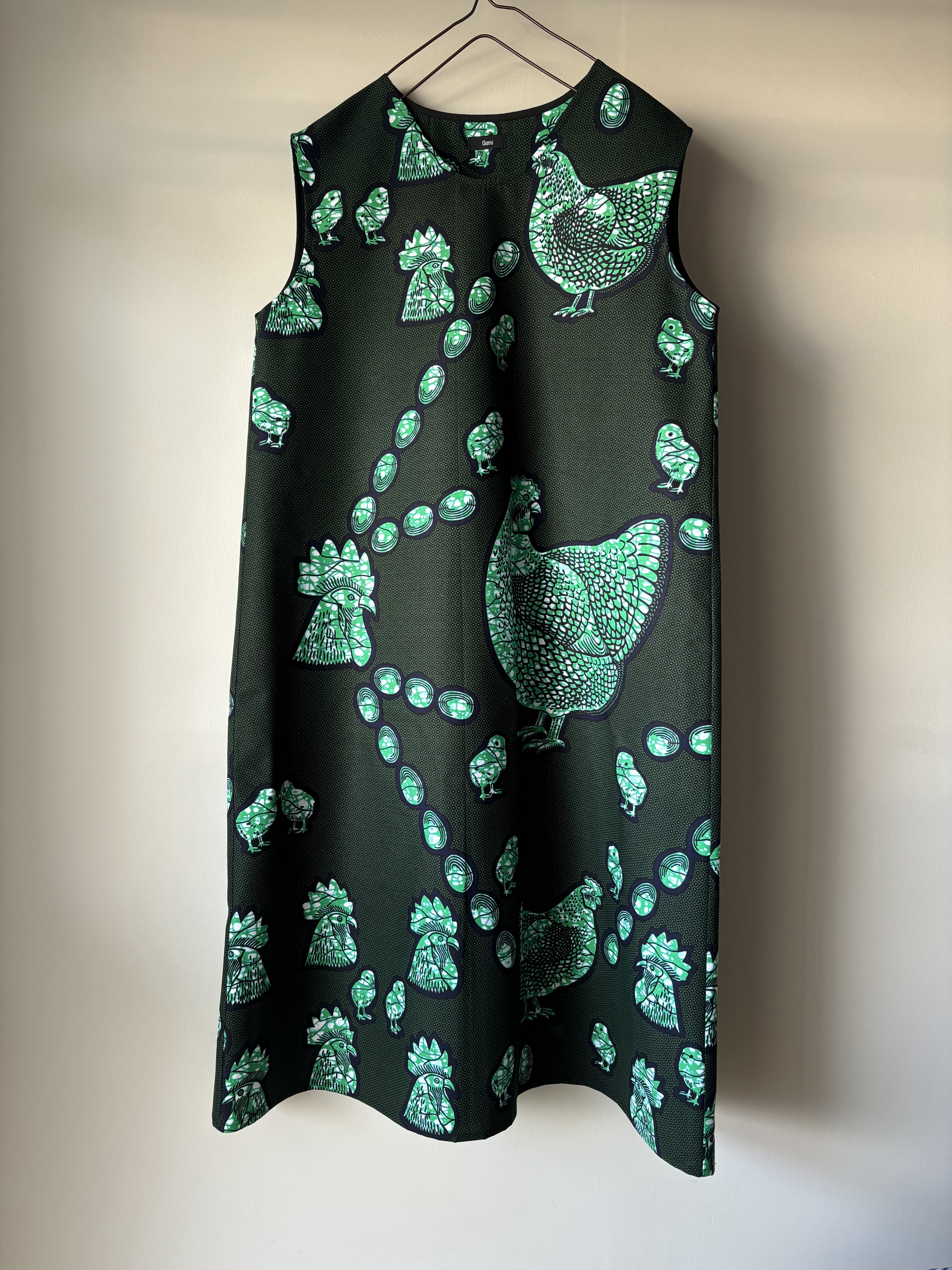 11☆アフリカンプリント☆ノースリーブ☆ワンピース☆ジャンパースカート