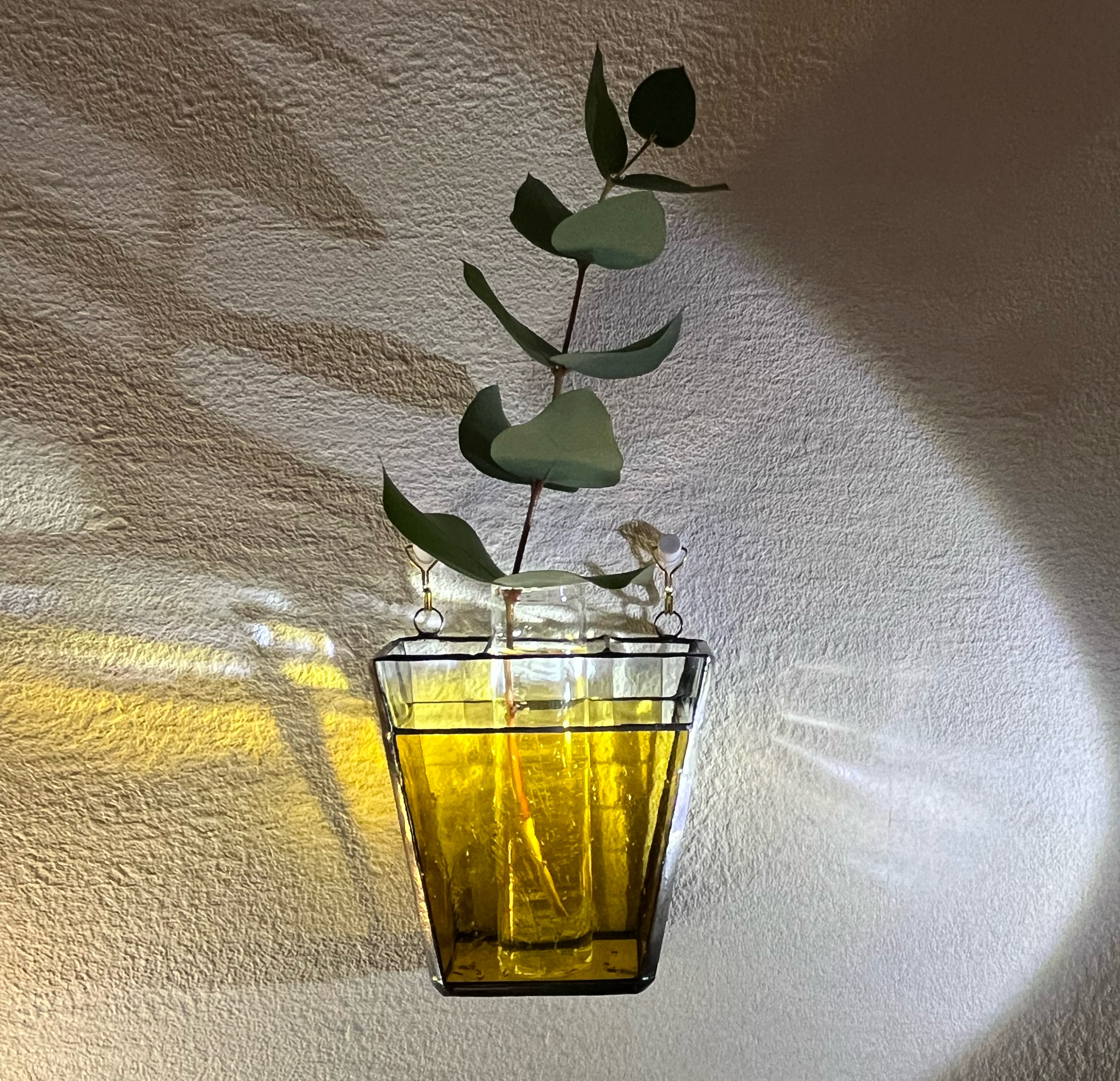 壁掛けフラワーベース　【ロックグラス風・イエロー】ステンドグラス/花器/一輪挿し/インテリア/壁掛け