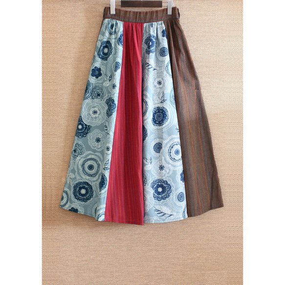 Creema 限量版 * 獨一無二 * 花卉圖案變換是其主要特色 * 條紋縫線圖案 * 長裙 * 色彩搭配 第5張的照片