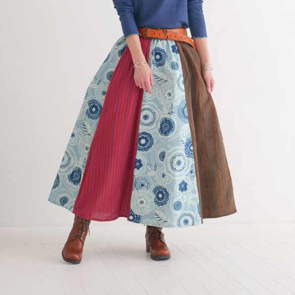 Creema 限量版 * 獨一無二 * 花卉圖案變換是其主要特色 * 條紋縫線圖案 * 長裙 * 色彩搭配 第1張的照片