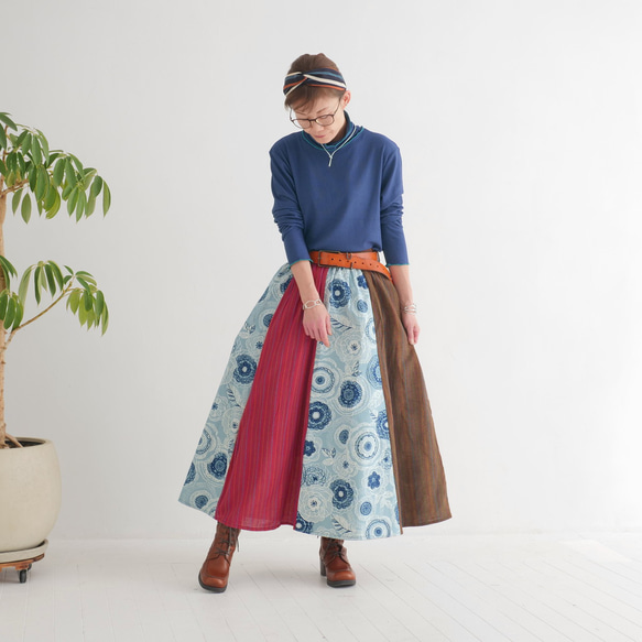 Creema 限量版 * 獨一無二 * 花卉圖案變換是其主要特色 * 條紋縫線圖案 * 長裙 * 色彩搭配 第2張的照片