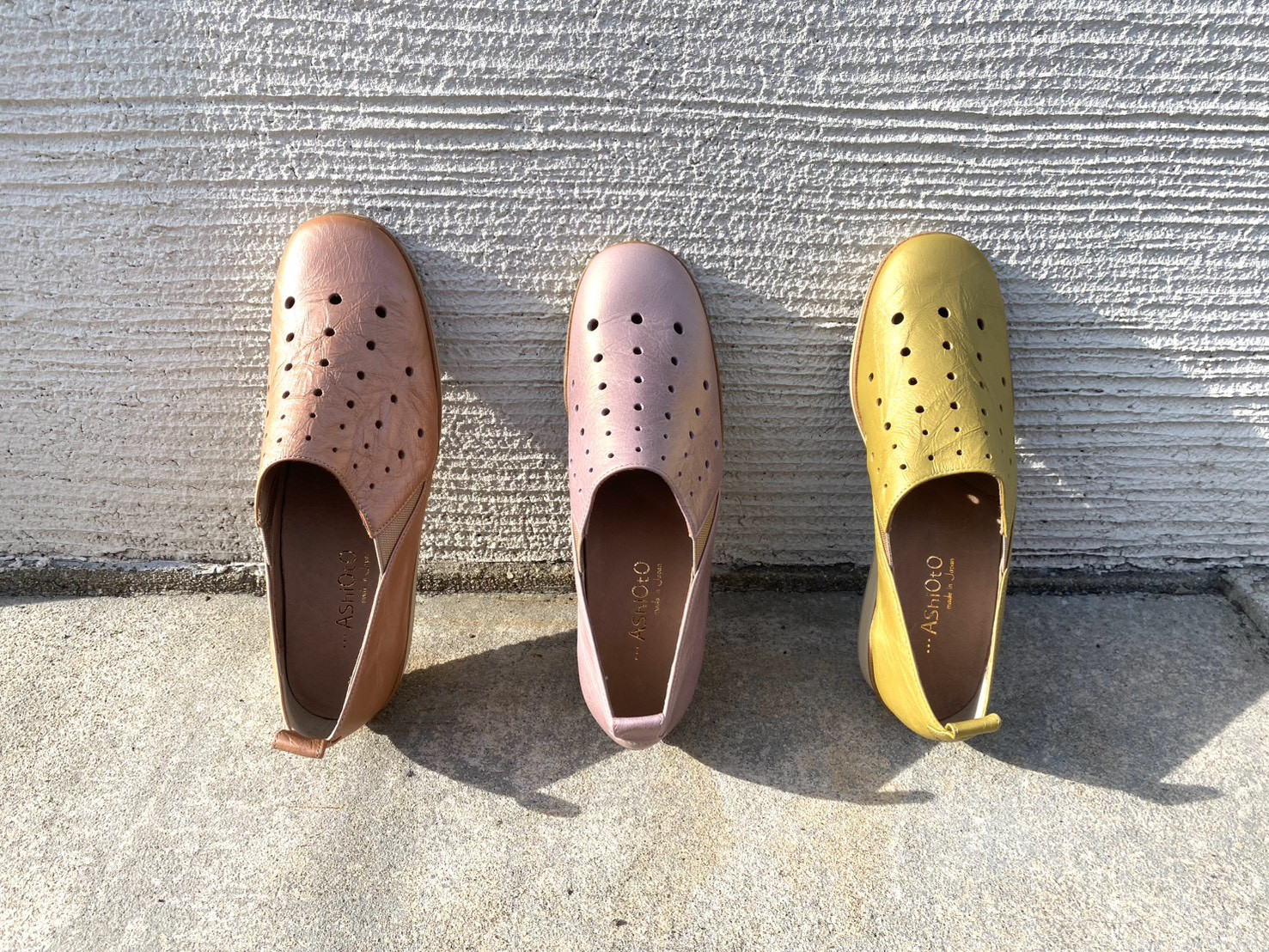 【アシオト】神戸の靴職人が作った♪超軽量・純国産パンチングシューズ♪（A1526）※セール商品