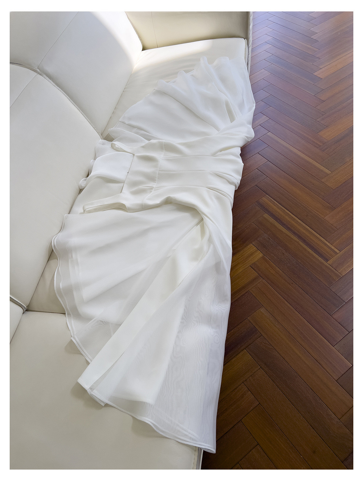 カラードレス パーティードレス 白 シンプル 韓国風 パーティー 演奏会 前撮り お呼ばれ 68462