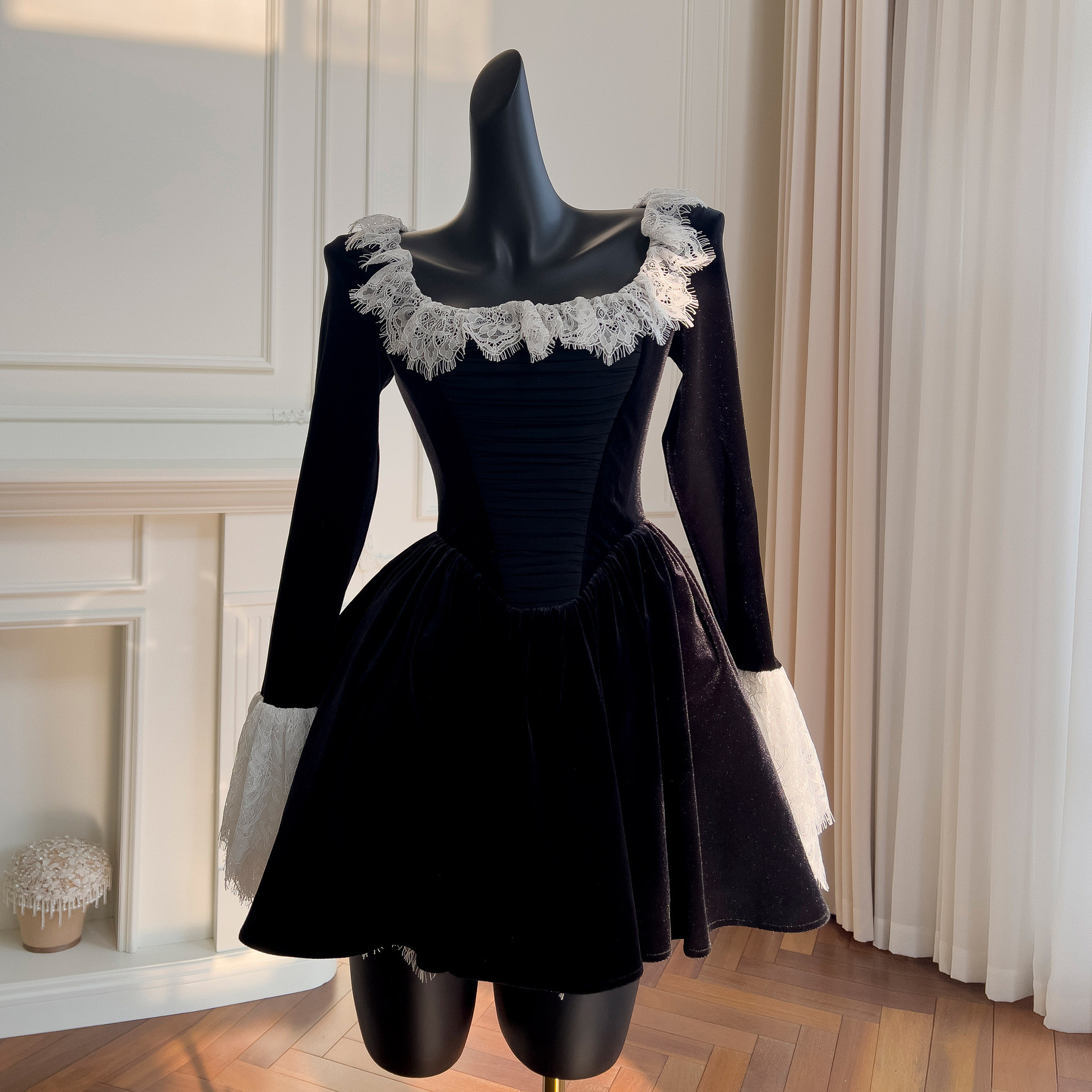 春秋限定 カラードレス パーティードレス 黒 長袖 ショート丈 誕生日 成人式 パーティー 前撮り お呼ばれ 68991