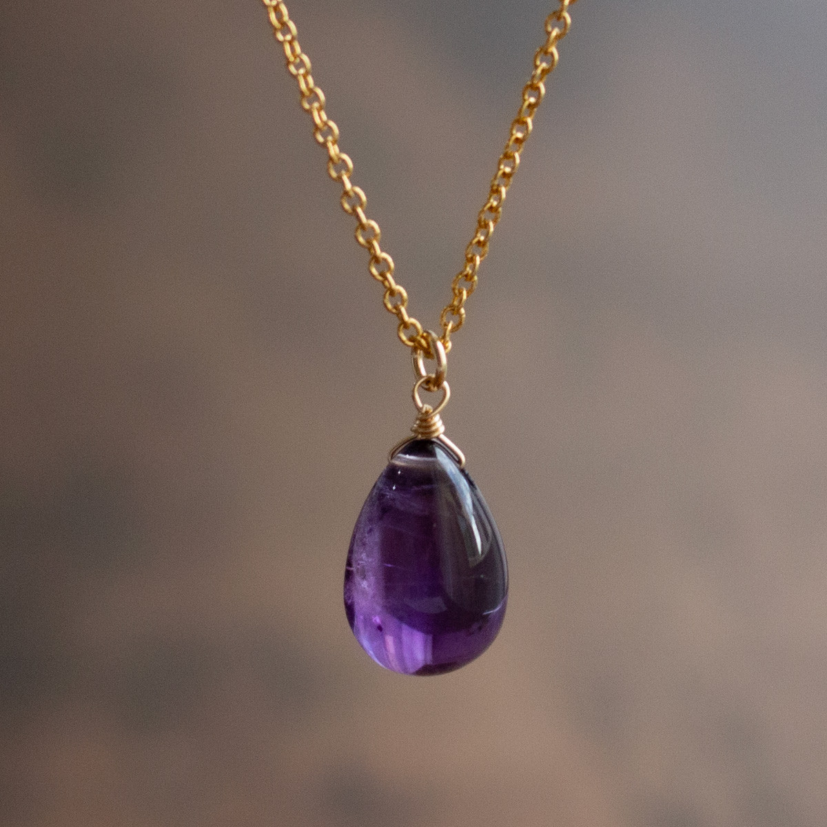 ✨2月誕生石✨ アメジスト＜プレーン・ドロップ＞のペンダント（K14GF）