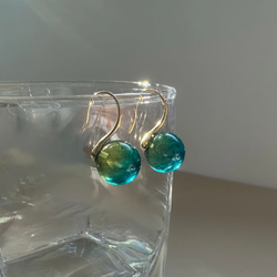 【春色ピアス】エメラルドイエロー アンバー ドロップピアス/ 金具変更可（シルバー・イヤリング・ステンレス）天然琥珀 6枚目の画像