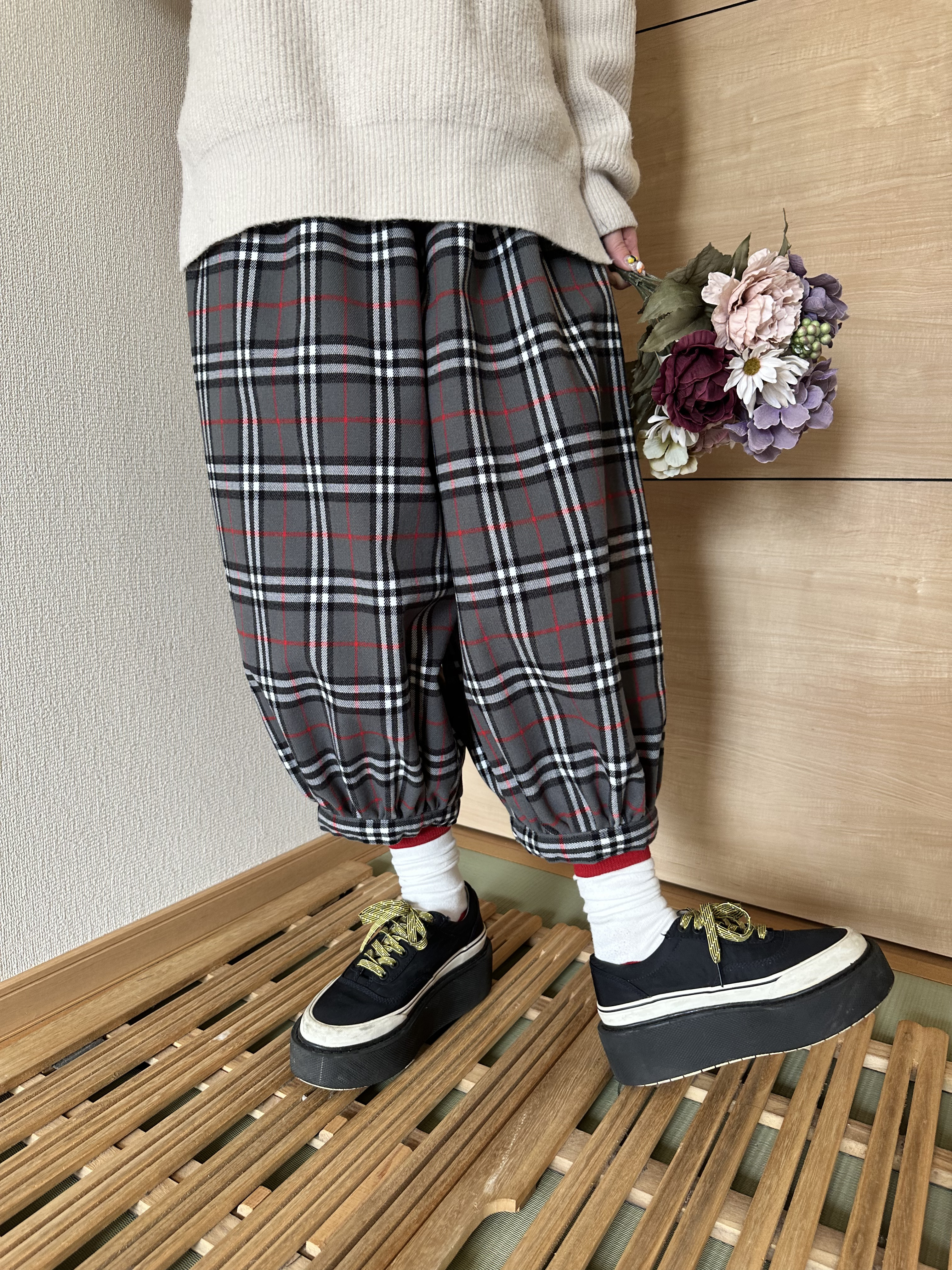 【人気♡定番】大人のバルーンパンツ☆ポケット後ろ❤︎グレー×黒チェック生地