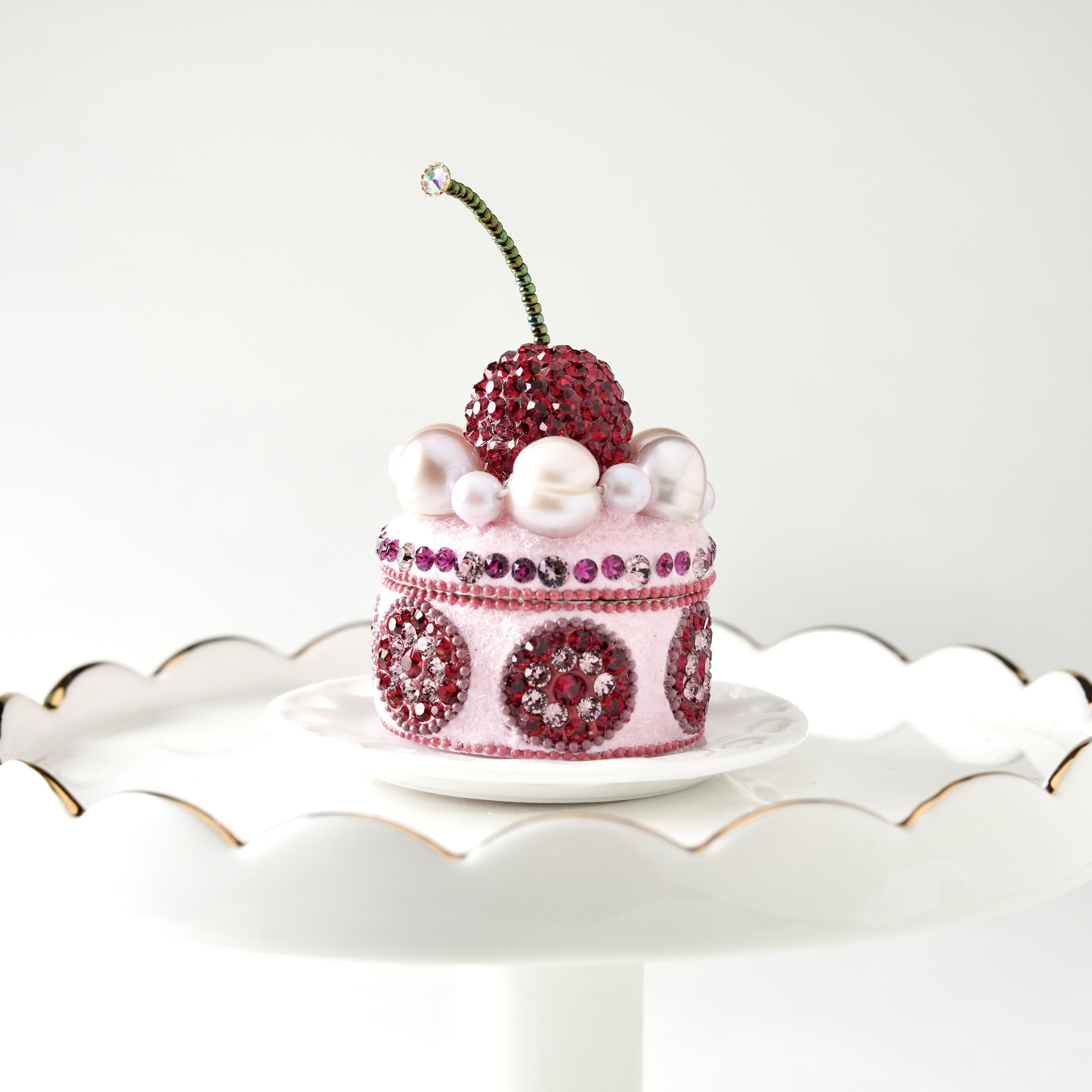 【宝石箱】ルビーの口づけと恋の果実 〜深紅のチェリー・コフレ〜