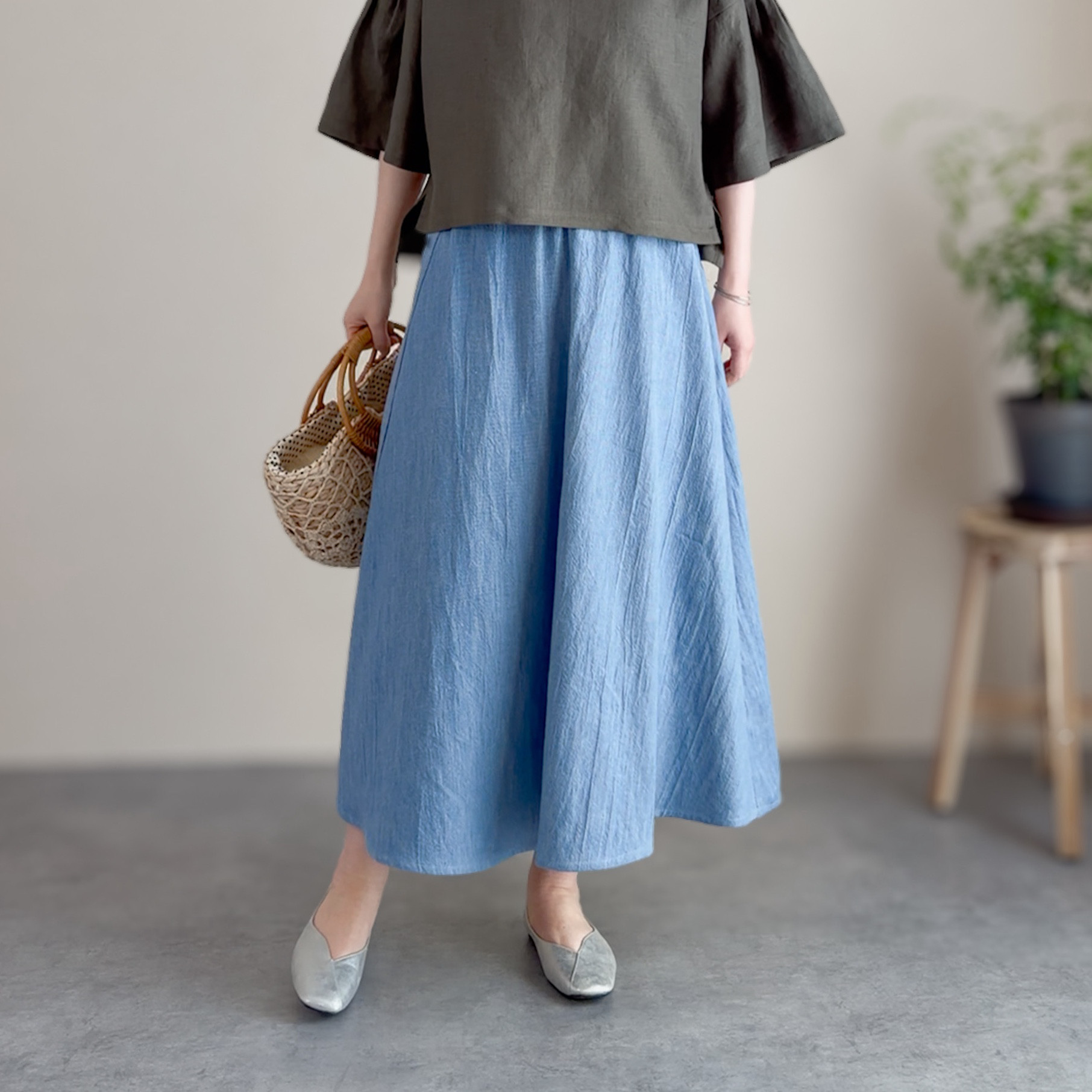 【 デニム】コットン フレアスカート｜オールシーズン・柔らか｜総ゴム・楽な穿き心地｜すっきり見え（ライトブルー）