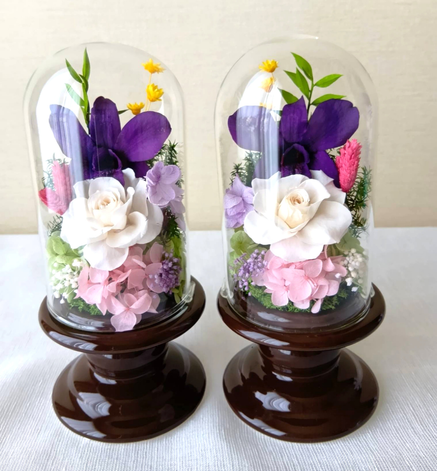 ガラスドーム一対仏花プリザーブドフラワーお手入れ不要
