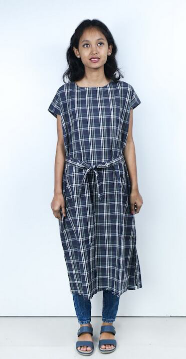 サイドスリットワンピース　コットンリネン