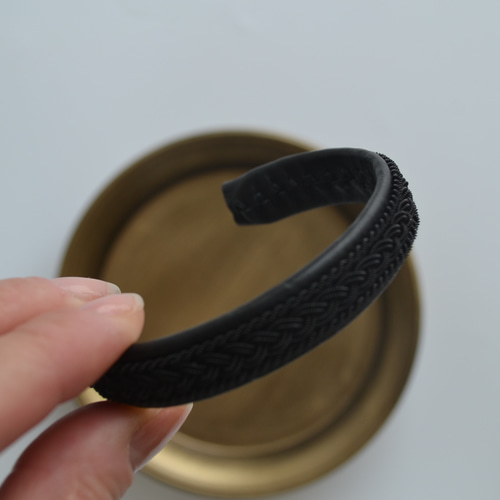最終値下げ　サーミブレスレット　ブラック jitsu サーミブレスレット ブラック 0.8cm ｜くらすこと公式オンライン