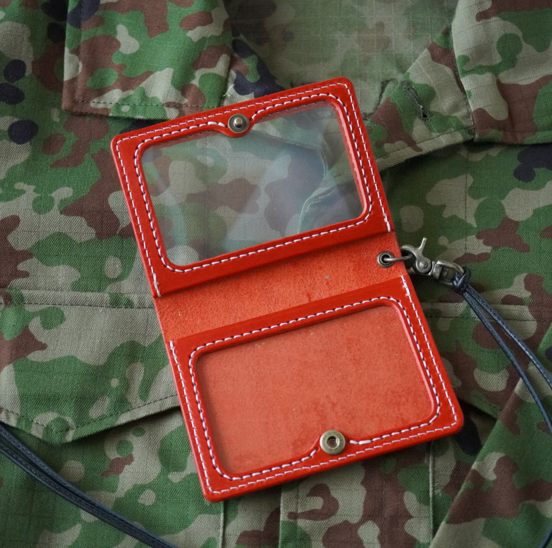 自衛官用の身分証ケース　ブッテーロ　レッド　mbc-02