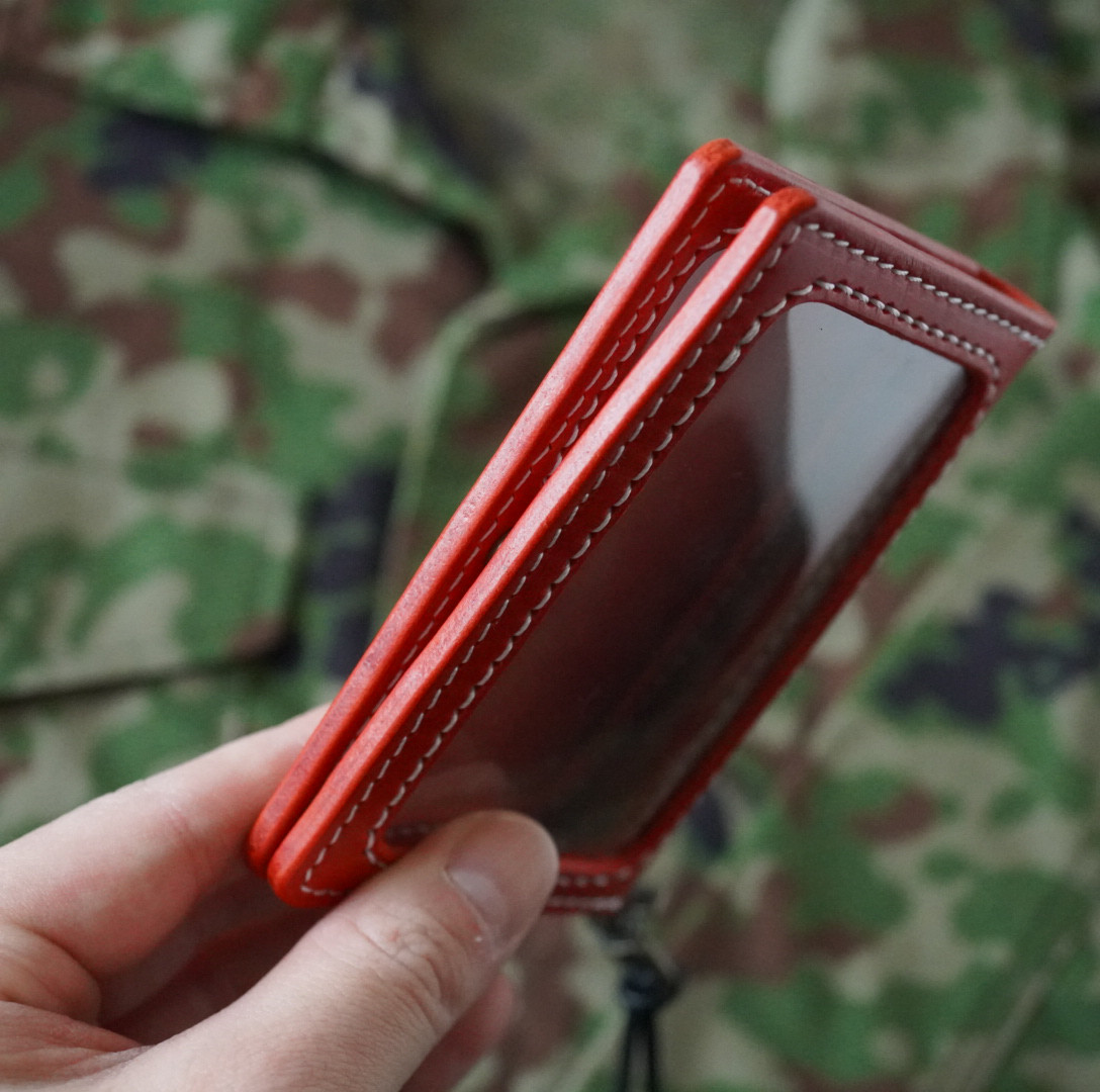 自衛官用の身分証ケース　ブッテーロ　レッド　mbc-02