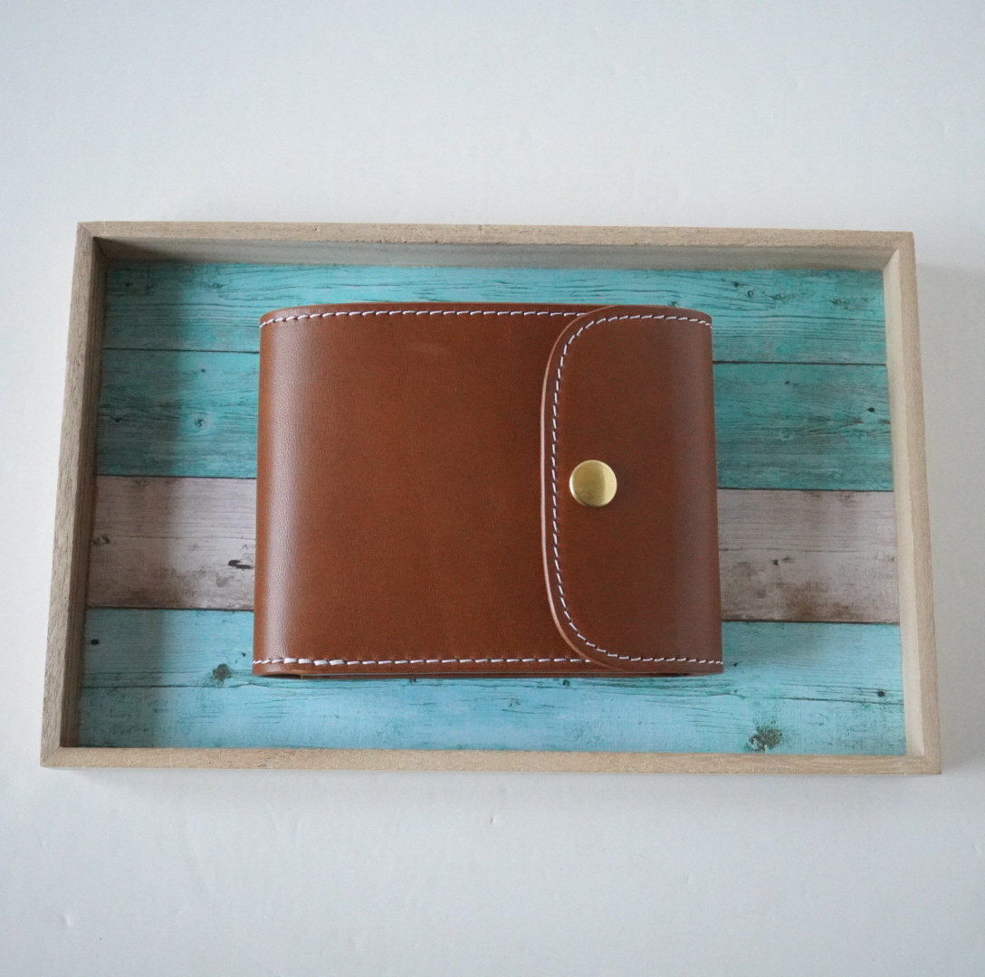 三つ折りハーフウォレット　ブッテーロ　キャメル